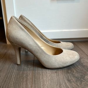 Kelly & Katie suede heels